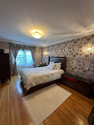 Rented by Amorelli Realty | media 32