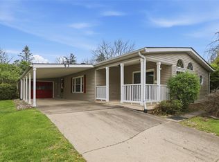 53 Stratford Ct, Carnegie, PA 15106