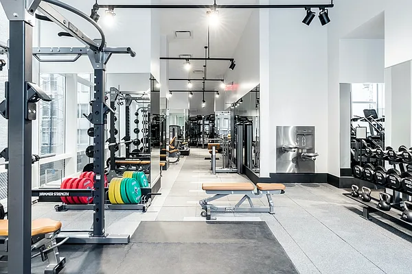 Rented by Greystar | media 10