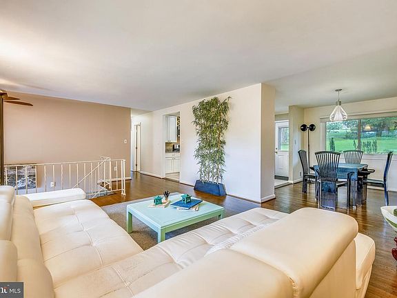 4th image of 14224 Greenspan Ln