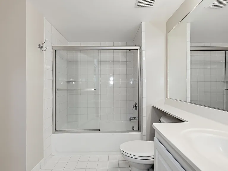 11710 Old Georgetown Rd #227 — Photo 17