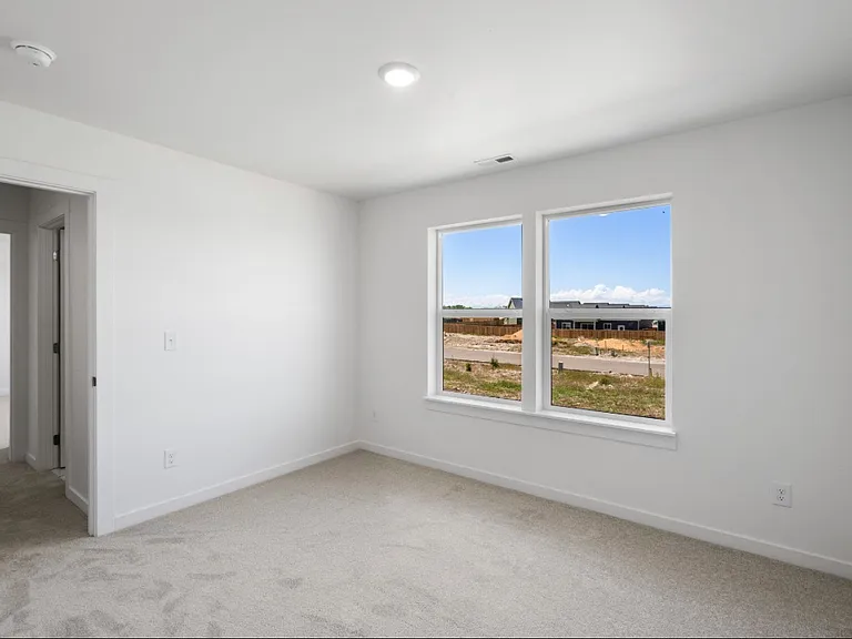 804 Accolade Loop — Photo 31