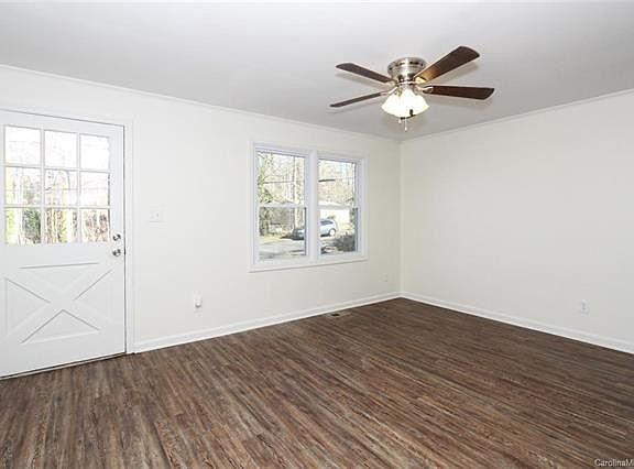 5th image of 518 Belfast Dr