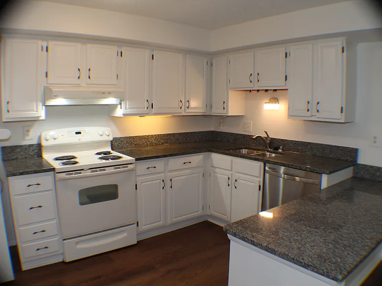 OVER THE COUNTER LIGHTING IN KITCHEN