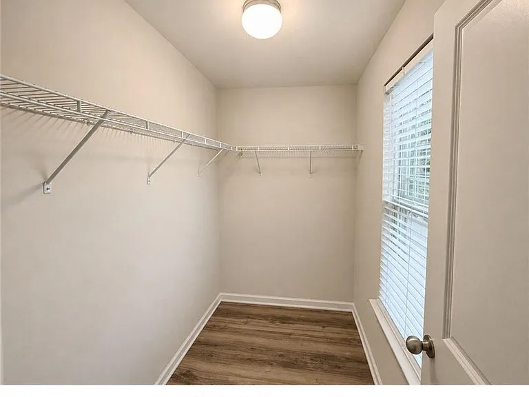 3432 Castleberry Village Cir — Photo 22