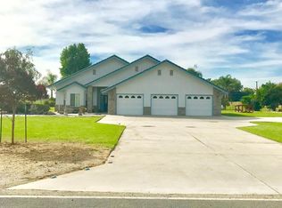 25054 E Dove Rd, Escalon, CA 95320
