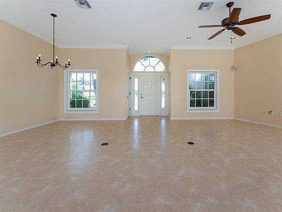 4th image of 3932 Crooked Island Dr