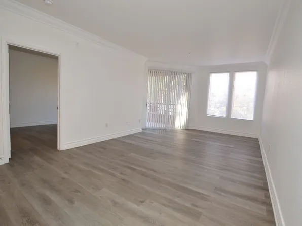 220 E Flamingo Rd, Las Vegas, NV