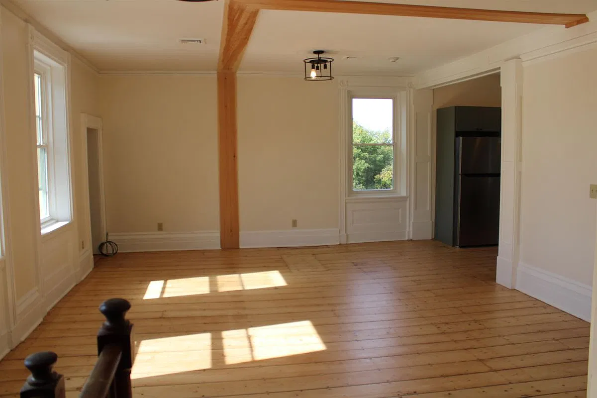 2 bed, 2.0 bath, 1364 sqft, $2,200 — Photo 3
