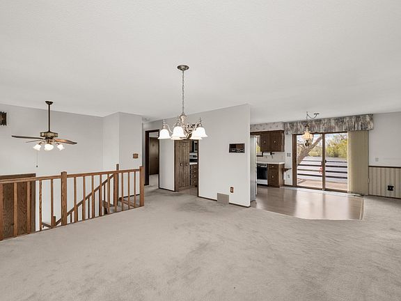 5th image of 216 Lowell Rd