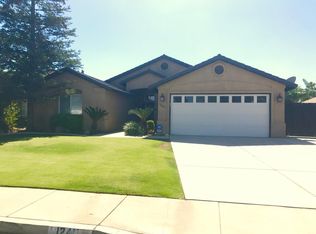 12411 Grand Teton Dr, Bakersfield, CA 93312