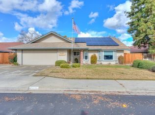 2287 Purvis Ave, Clovis, CA 93611