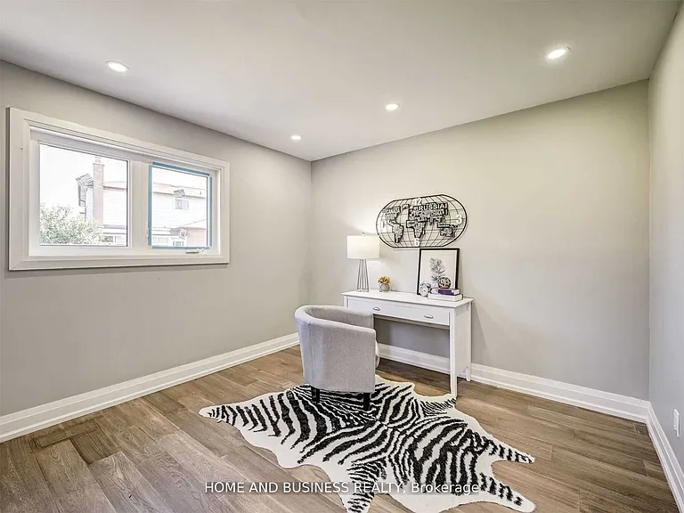 470 Louis Dr — Photo 20