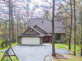 9071 Country Club Rd, Minocqua, WI 54548