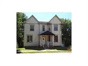 404 E Beau St Photo 1