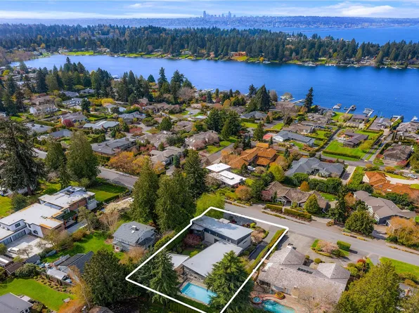 4218 92nd Ave NE, Yarrow Pt, WA 98004