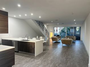 1045 NE 18th Ave, Fort Lauderdale, FL 33304