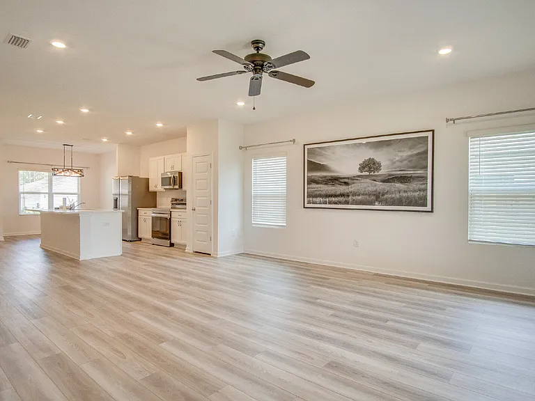 6625 Sun Tree Cir — Photo 4