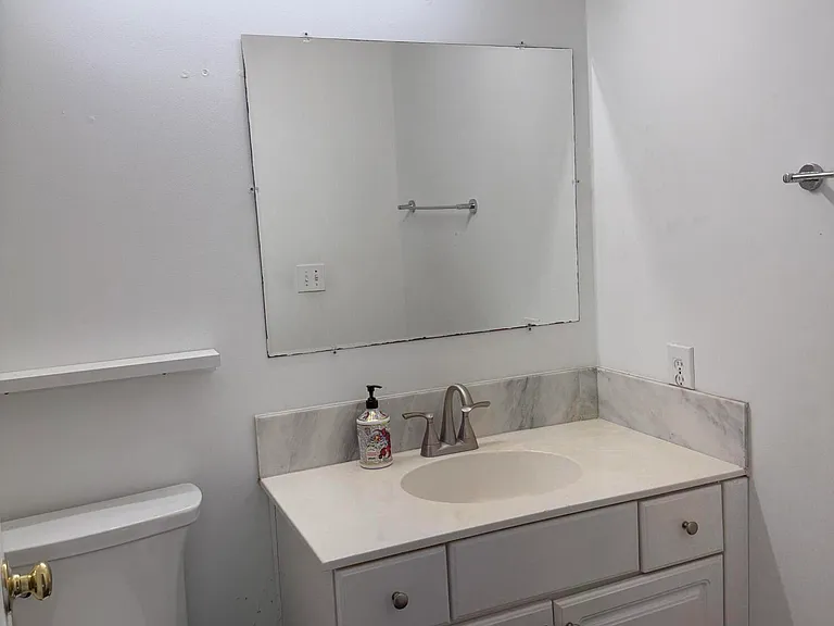 112 Woodshire Ln — Photo 31