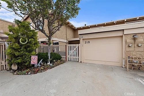 218 Avenida Adobe Photo 1