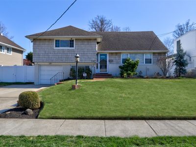 197 W Henrietta Avenue, Oceanside, NY, 11572