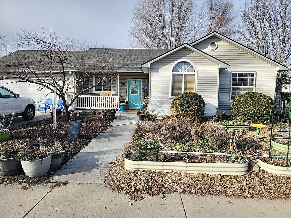 1st image of 3037 N Valam Ave