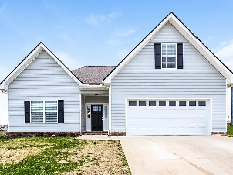 708 Mitscher Dr — Photo 1