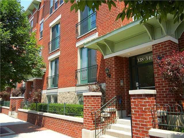 1st image of 340 S 3rd St APT 3