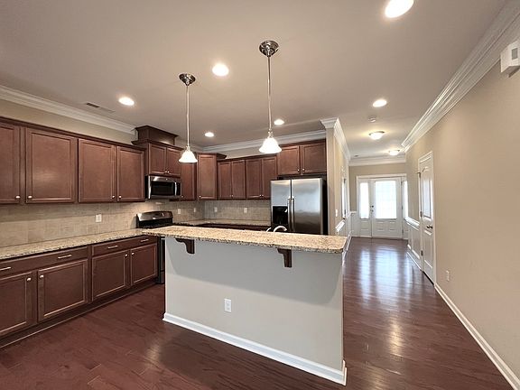 2nd image of 2124 Junewood Ln