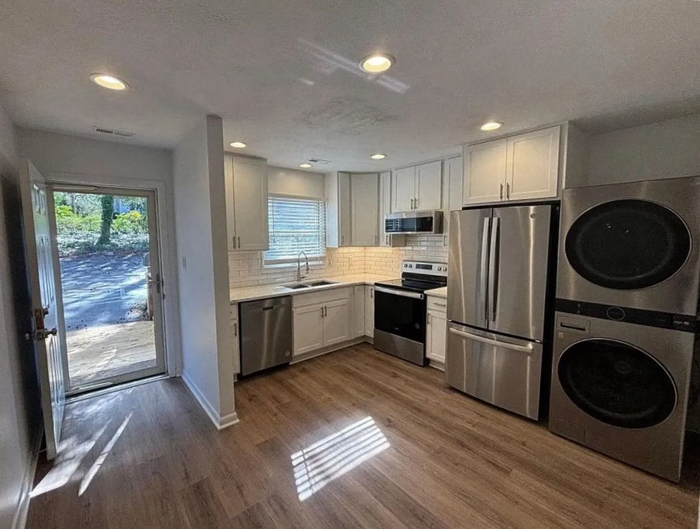 2812 Wayland Dr. — Photo 2