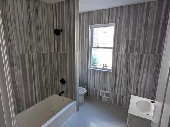 3rd image of 45 N 16th St APT 1