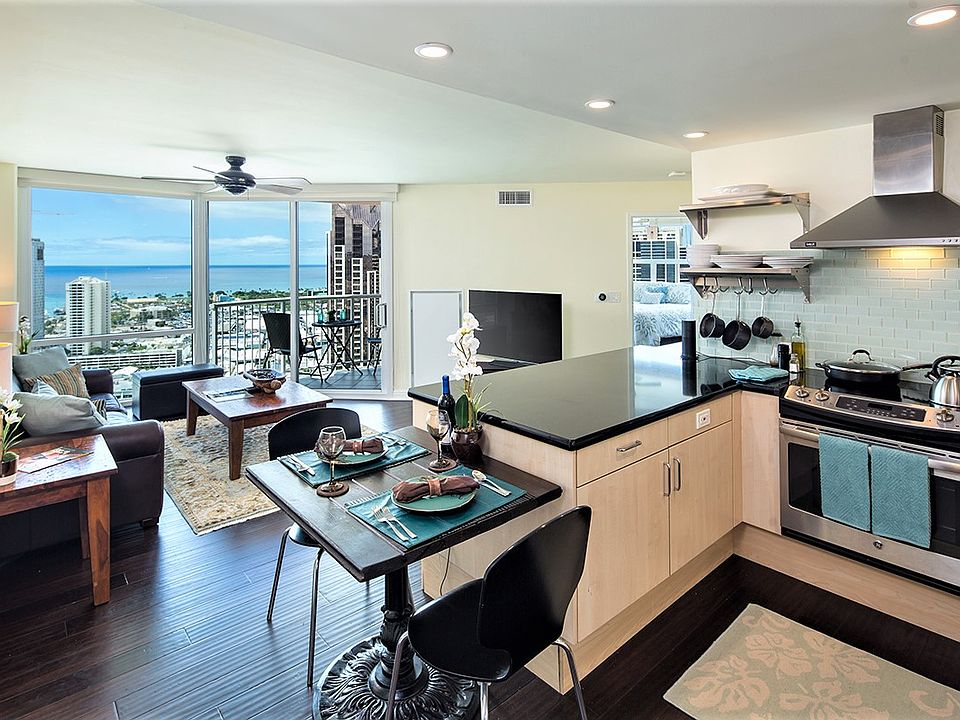 1st image of 801 King St APT 3704