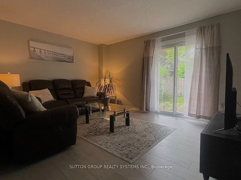 211 Veronica Dr #19 — Photo 14
