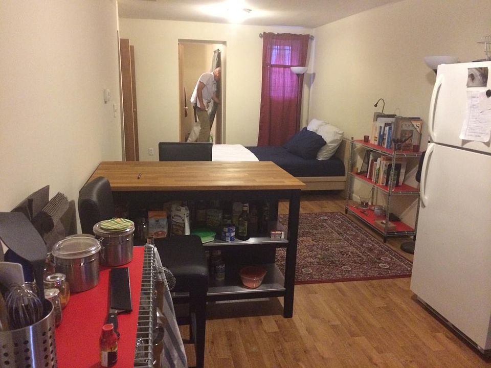 2nd image of 934 N 19th St #C