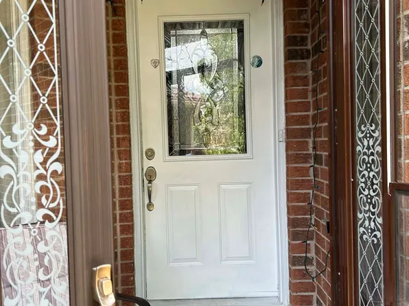 3546 Italia Cres, Mississauga, ON L5B 3T6