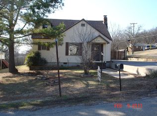 601 SW 9th St, Wilburton, OK 74578