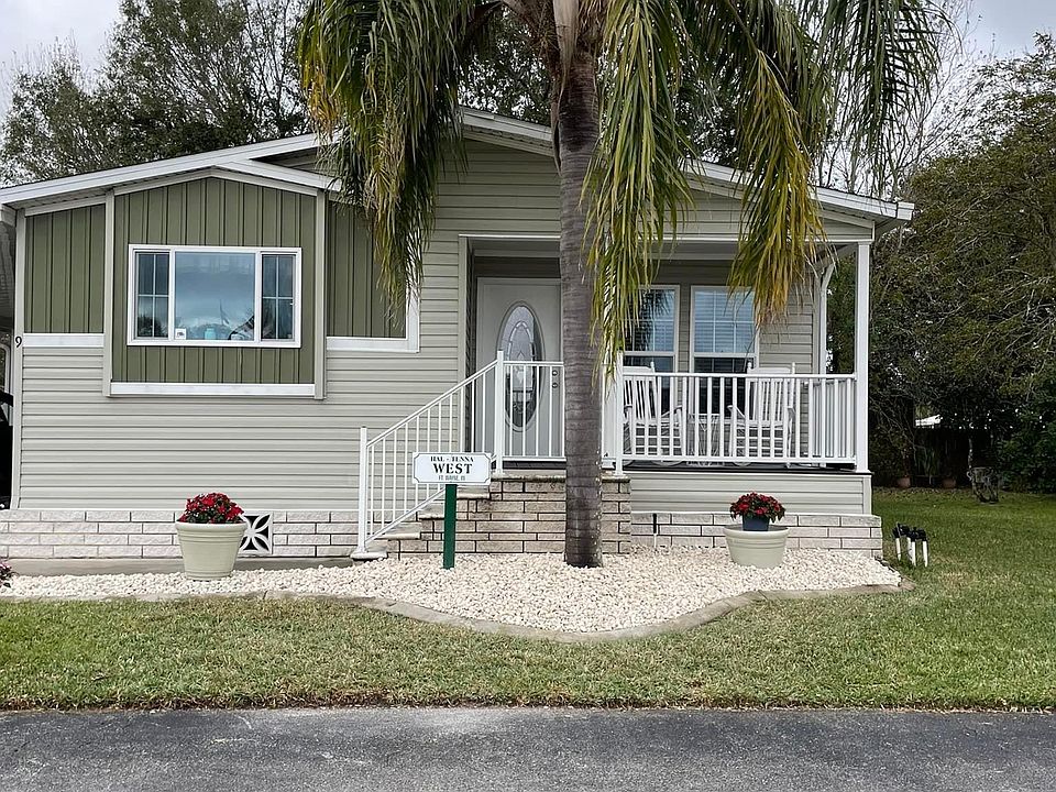 1st image of 9 E Hampton Dr #9
