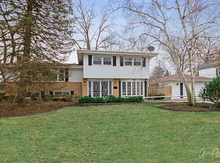 1311 E Kensington Rd, Arlington Heights, IL 60004