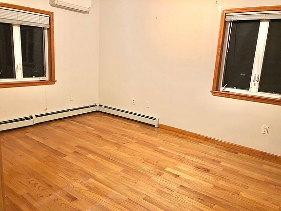 3rd image of 19650 44th Ave #2