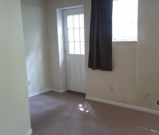 Lower lever bedroom with Private entrance