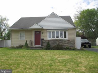 314 Wynnewood Rd, Ewing, NJ 08628