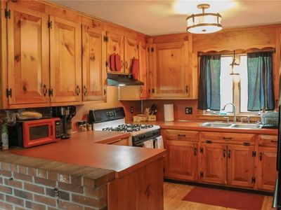 12 Shippee Schoolhouse Rd, Foster, RI, 02825