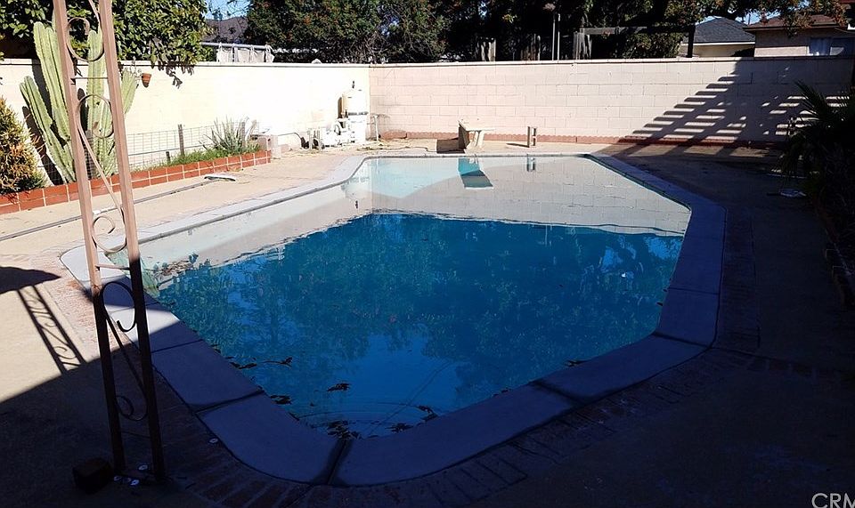 2nd image of 9749 Norlain Ave