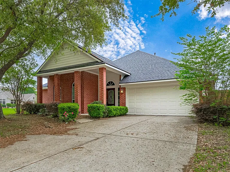 1007 Casting Springs Way — Photo 1