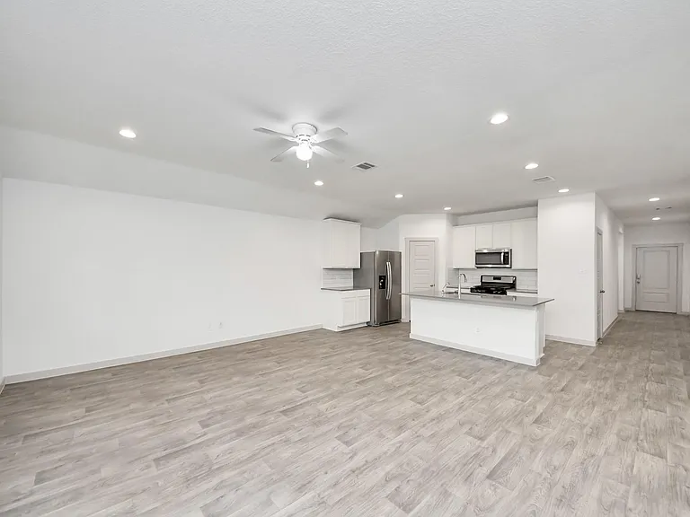 7803 Golden Rubia Ln — Photo 27