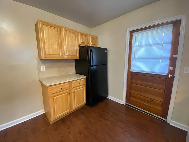 159 E Penn St #HOUSE — Photo 10