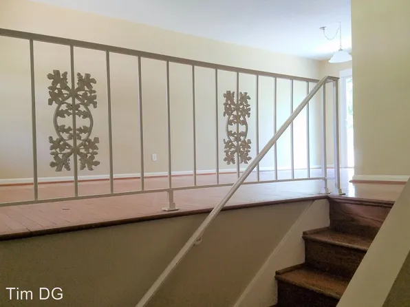 108 Sterling Dr, Bessemer, AL 35023
