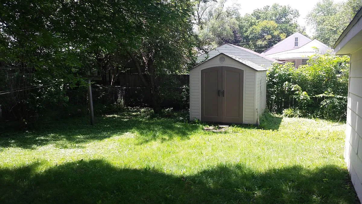 3 bed, 1200 sqft, $1,450 — Photo 4