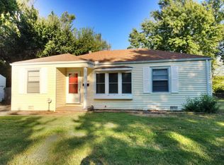 1840 S Green Acres Dr, Wichita, KS 67218