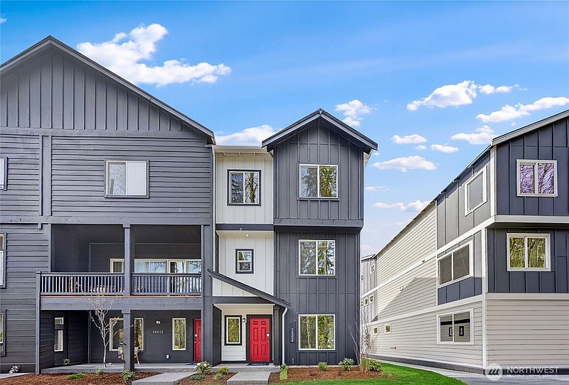 2nd image of 32378 Anchor Avenue SE